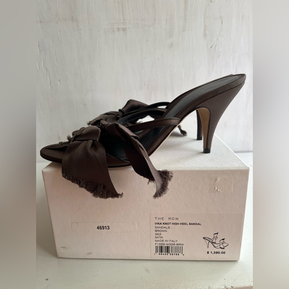 THE ROW Vika Sandals 39.5 - Picture 12 of 13